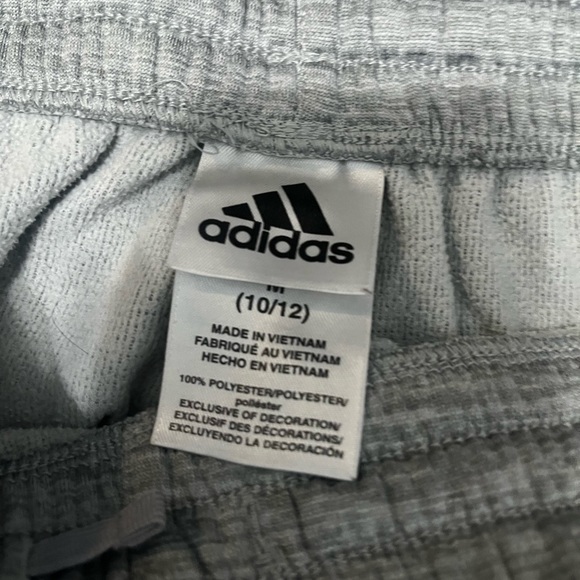 kids adidas grey pants size 10/12 medium worn once - Picture 2 of 3